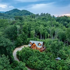Modern Cabin, 3 King Suites, Hot Tub, Bunk Room  |   Incredible Views, Game Room, Theatre, Great for Families and Friend Groups Alike, Unmatched Location 10 Mins to Pigeon Forge and Gatlinburg, 24 Hr Hospitality, Seasonal Fireplace, Dog Friendly