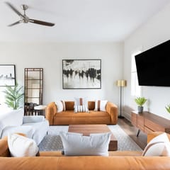 Spacious 4BR, Rooftop Patio, Garage, Walk to Faves |  5 Mins to Nissan Stadium, Less than 10 Mins to Broadway, 24 Hr Hospitality, Great for Groups