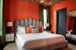 Chic Nashville Stay Near Shops + Coffee, Courtyard | Parking, Near 12 South Strip, 10 Min To Downtown - Image 5