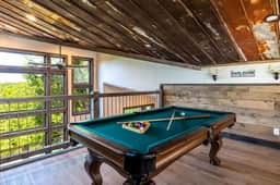 Luxury Smoky Chalet, Indoor Pool, Hot Tub, Theater,  Sleep 12 in 4 King Suites, Indoor Fireplace, Outdoor Fire Pit, Game Loft & Scenic Views, 20 Min to Dollywood, The Island & Parkway, Dog-Friendly, 24 Hr Hospitality - Image 5