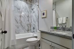 Modern East Nashville Townhouse for Monthly Stays | Ideal for Travel Nurses, Relocation & Digital Nomads | Full Kitchen, Workspace, Smart TVs & Fast WiFi | Private Garage, Near Mas Tacos & Rosepepper | 10 Min to Broadway & Vanderbilt - Image 5