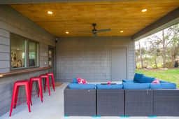 ADA-Accessible Dog Friendly Home with Patio, Yard, Ample Parking, Great for Families, 12 Mins to Broadway, 12South, Geodis Park, 24 Hr Hospitality - Image 4