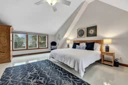 Scraggy Neck 5-Bed Retreat, Fenced Yard with Deck |  Sleeps 10, Dog-Friendly, Grill, Community Boat Ramp & Playground, Scenic Loop for Walking and Biking, Perfect Vacation Getaway, 24 Hour Hospitality - Image 3