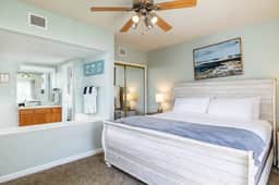 Condo for 6, Outdoor Pool+Lazy River, Gym, Patio |  1 Block to Parkway , Seasonal Outdoor Pool with Lazy River, Near Dollywood & Smoky Mountains, 24/7 Hospitality, Cozy Living Space - Image 3