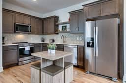 Modern East Nashville Retreat, Walk to Local Faves | Cozy Living Space, Smart TVs & Fast WiFi | Full Kitchen, Garage & Workspace | Steps to Mas Tacos & Rosepepper | 10 Min to Broadway & Nissan Stadium | 24 Hr Hospitality - Image 2