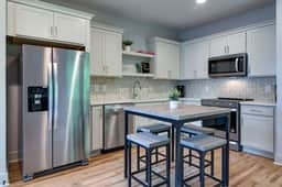 Nashville Townhouse: Walk to Food, Near Downtown! - Image 4