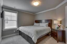 Elegant 4 King Belmont Retreat with 2 Living Rooms | Walk to Belmont and Vanderbilt | Near 12th South, Music Row & The Gulch | 2 miles to Broadway | Large Dining Table, Smart TVs, Parking, 24 Hr Hospitality - Image 4