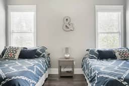 1-Story Family Home,  Fenced Yard, Grill, Parking | Sleeps 10, 5 Mins to Five Points & Nissan Stadium, Smart TVs, Pet-Friendly Yard, Patio for BBQs, Ideal Nashville Getaway for Families, 24 Hr Hospitality - Image 4