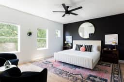 6 Bed with En Suite Baths, Host Up to 20, Rooftops, Parking, Gourmet Kitchens, Cozy Living Spaces, Skyline Views & Fire Table, Near Downtown, Distilleries & Marathon Village, High-Speed Wi-Fi, 24/7 Hospitality - Image 3