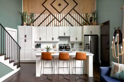 Two Walkable Luxury Lofts in Nashville’s 12 South | Walk to Ladybird Taco, Frothy Monkey & Boutiques | 4 Beds & 4 Baths w/ Soaring Ceilings, Stylish Design & Shared Courtyard | Sleep 12 Near Belmont, Vanderbilt & Minutes to Broadway | 7 Possible Choices - Image 2