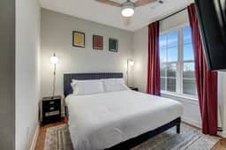 Long Term Condo with Pool, Gym, Balcony, Parking   |   Sleeps 6, King Suite + Sleeper Sofa,  Minutes to Downtown & Five Points, Perfect for Long Stays and Remote Work,  24 Hour Hospitality - Image 4