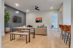 Monthly West End Retreat In Elevator Building | 3 King Beds, Patio, Spacious Long Term Listing, Sleeping Space for Guests, Perfect for Vanderbilt Students, Walk to Campus, 24 Hr Hospitality - Image 5