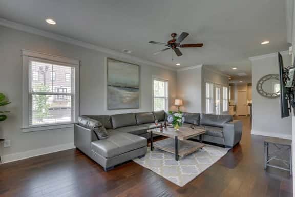 3 Luxury Belmont Homes Near Vandy w/ 11 King Beds | 6 Living Rooms & Workspaces | Sleep 34 in Walkable Location to 12 South, Edgehill & Hillsboro Village | Ideal for Groups, Families & Gatherings | 24/7 Hospitality - Image 1