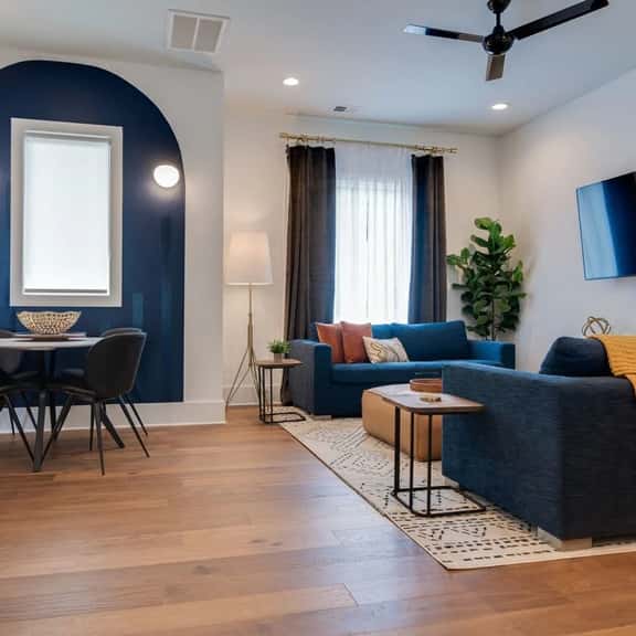 Germantown Gem: Rooftop, Garage & Walk To It All! - Image 1