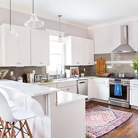Long Term Pet Friendly 3 BR Townhome, Grill, Patio, 3 Blocks to Publix, 5 Mins to 5 Points, 15 Mins to Broadway, 24 Hour Hospitality Team, Perfect for Families, 31+ Day Stay - Image 1