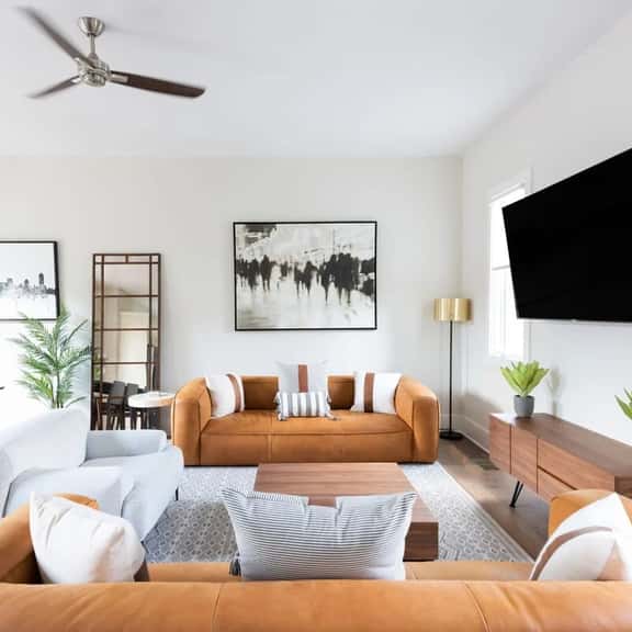 Spacious 4BR, Rooftop Patio, Garage, Walk to Faves |  5 Mins to Nissan Stadium, Less than 10 Mins to Broadway, 24 Hr Hospitality, Great for Groups - Image 1