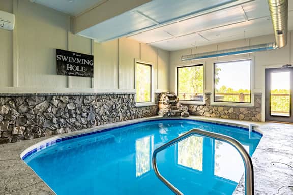 Luxury Smoky Chalet, Indoor Pool, Hot Tub, Theater,  Sleep 12 in 4 King Suites, Indoor Fireplace, Outdoor Fire Pit, Game Loft & Scenic Views, 20 Min to Dollywood, The Island & Parkway, Dog-Friendly, 24 Hr Hospitality - Image 3