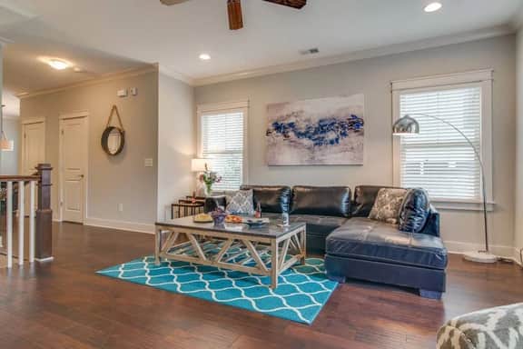 3 Luxury Belmont Homes Near Vandy w/ 11 King Beds | 6 Living Rooms & Workspaces | Sleep 34 in Walkable Location to 12 South, Edgehill & Hillsboro Village | Ideal for Groups, Families & Gatherings | 24/7 Hospitality - Image 5