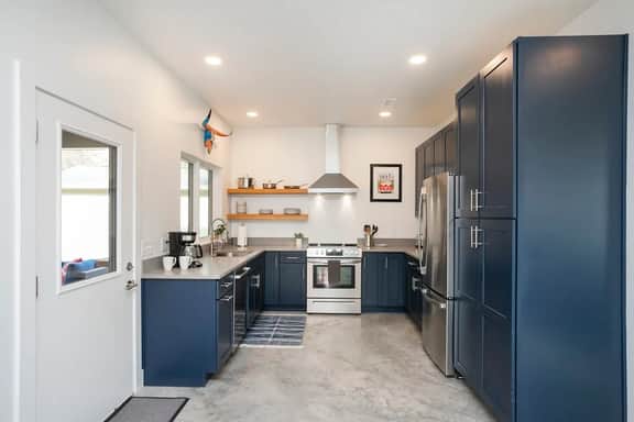 ADA-Accessible Dog Friendly Home with Patio, Yard, Ample Parking, Great for Families, 12 Mins to Broadway, 12South, Geodis Park, 24 Hr Hospitality - Image 3
