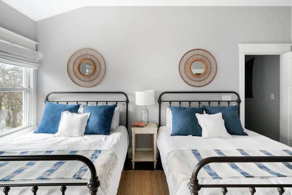Spacious Designer Gem, Dog Friendly, Private Patio | Grill, Patio 3 Blocks to Grocery, 5 Mins to 5 Points, 15 Mins to Broadway, 24 Hour Hospitality Team, Perfect for Families - Image 2