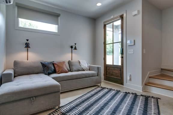 East Nashville Getaway-10 Min To Broadway, Parking - Image 5