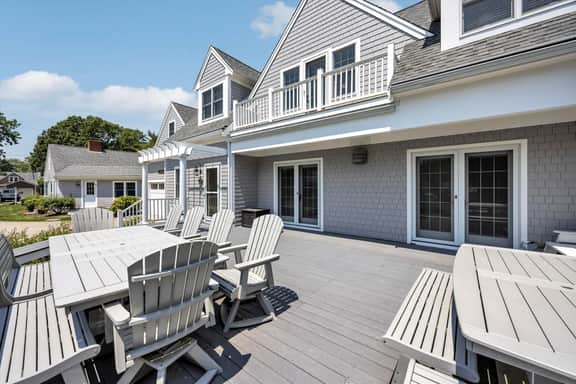 7BR Estate · One Block to Ocean · Sleeps 22 - Image 4