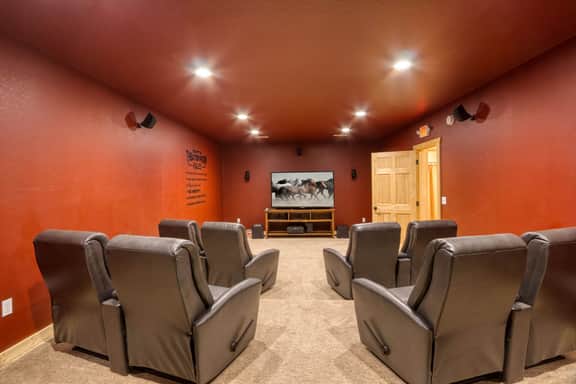 Mountain Views for 14, Hot Tub, Game Room, Theater  |  Community Pool, Peaceful Wears Valley Home, 30 Mins to Dollywood and Gatlinburg, 24 Hr Hospitality - Image 5