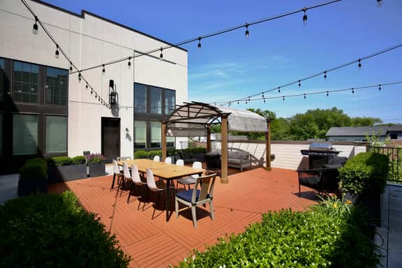 12 South Loft | 2 King Suites + Juliet Balcony    |      1 of 7 Themed Lofts at Cowrite, Find Coffee and Tacos Downstairs, Complimentary Spin Class, Walk to Shopping in 12 South, 10 Minutes to Broadway, Parking, 24 Hr Hospitality - Image 5