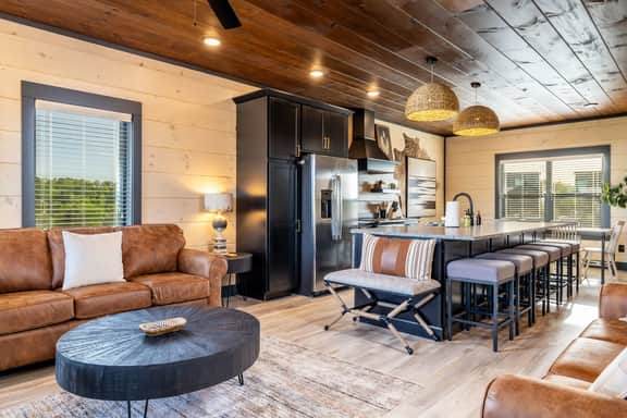 Sleep 18, Water Park, Indoor Pool, 10 Mins to PF,  Hot Tub, Seasonal Waterpark with Pools, Splash Pad and Lazy River, Movie Theatre, Game Room, Fire Pits, Year Round Indoor Pool, Views, 24 Hr Hospitality, Great for Families - Image 2