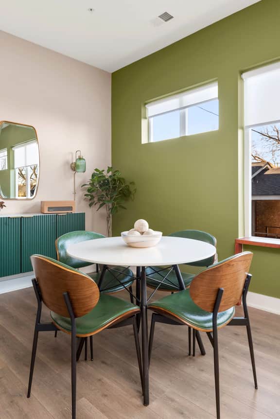 2 Suite Condo By Vanderbilt with Elevator, Garage  |  Walk to Campus and Centennial Park, Close to Vanderbilt Medical Center, 10 Mins to Downtown, 24 Hr Hospitality - Image 5