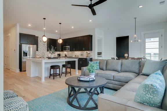 Roomy 1-Level Condo Near Vanderbilt With Parking    |    1 Story, Secure Parking, Patio. 3 miles to Broadway - Image 1