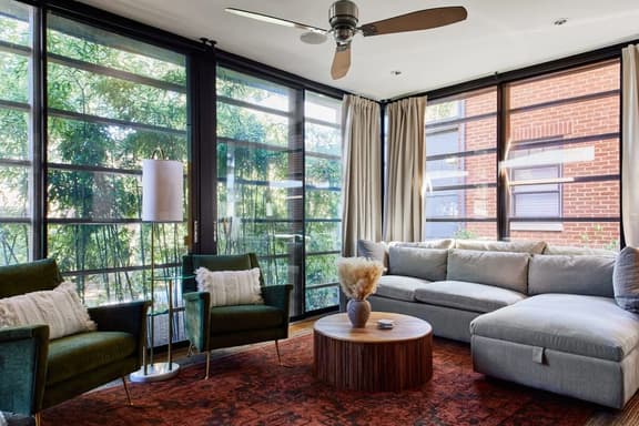 Germantown Gem | Spacious Private Yard, Parking | Walk to Dining, 5 Mins to Nissan Stadium, Less than 2 miles to Broadway, Workspace, Parking, 24 Hr Hospitality, Great for Families - Image 1