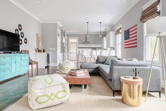 Spacious Designer Gem, Dog Friendly, Private Patio | Grill, Patio 3 Blocks to Grocery, 5 Mins to 5 Points, 15 Mins to Broadway, 24 Hour Hospitality Team, Perfect for Families - Image 1