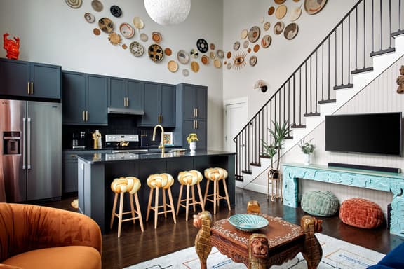 Stylish Boho Courtyard Loft, King Beds in 12 South  |1 of 7 Themed Lofts at Cowrite, Find Coffee and Tacos Downstairs, Complimentary Spin Class, Walk to Shopping in 12 South, 10 Minutes to Broadway, Parking, 24 Hr Hospitality - Image 1