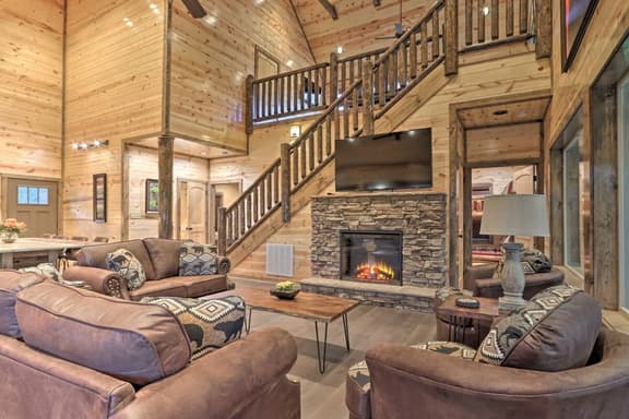 3 King Suites, Indoor Pool + Theater, Dog Friendly | Theater & Hot Tub, Sleep 12 w/ Game Room, Fireplaces, Private Deck, Minutes to Dollywood, Gatlinburg & Great Smoky Mountains National Park, 24 Hr Hospitality - Image 1
