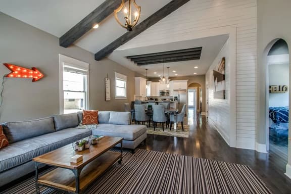 1-Story Family Home,  Fenced Yard, Grill, Parking | Sleeps 10, 5 Mins to Five Points & Nissan Stadium, Smart TVs, Pet-Friendly Yard, Patio for BBQs, Ideal Nashville Getaway for Families, 24 Hr Hospitality - Image 1