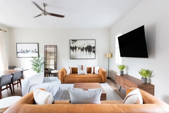 Spacious 4BR, Rooftop Patio, Garage, Walk to Faves | , 5 Mins to Nissan Stadium, Less than 10 Mins to Broadway, 24 Hr Hospitality, Great for Groups - Image 1