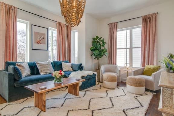 Luxe Hillsboro Village Homes for 24 with 4 Patios  | Rooftops and Garage Parking, Chef’s Kitchens & Smart TVs | Walk to Vanderbilt, Pancake Pantry & Fido | 24/7 Hospitality | 10 Min to Broadway & The Parthenon - Image 1