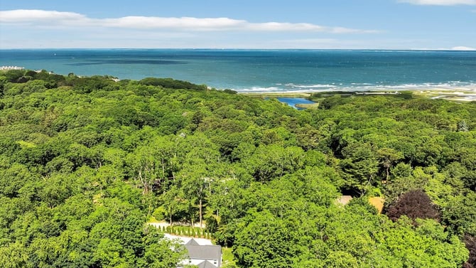 Secluded 3-Bedroom Vacation Rental in Falmouth, MA